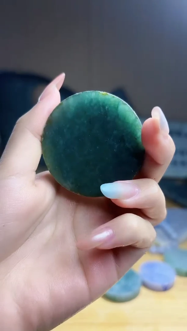 翡翠未镶嵌颈饰翡翠A货 温谭338