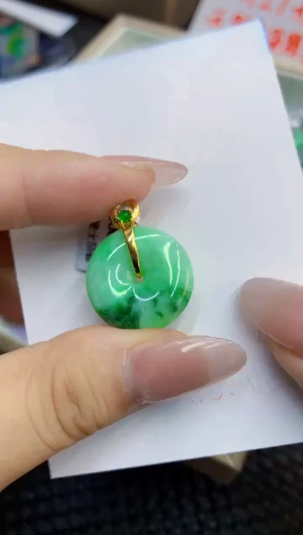 翡翠未镶嵌吊坠(不含链)1