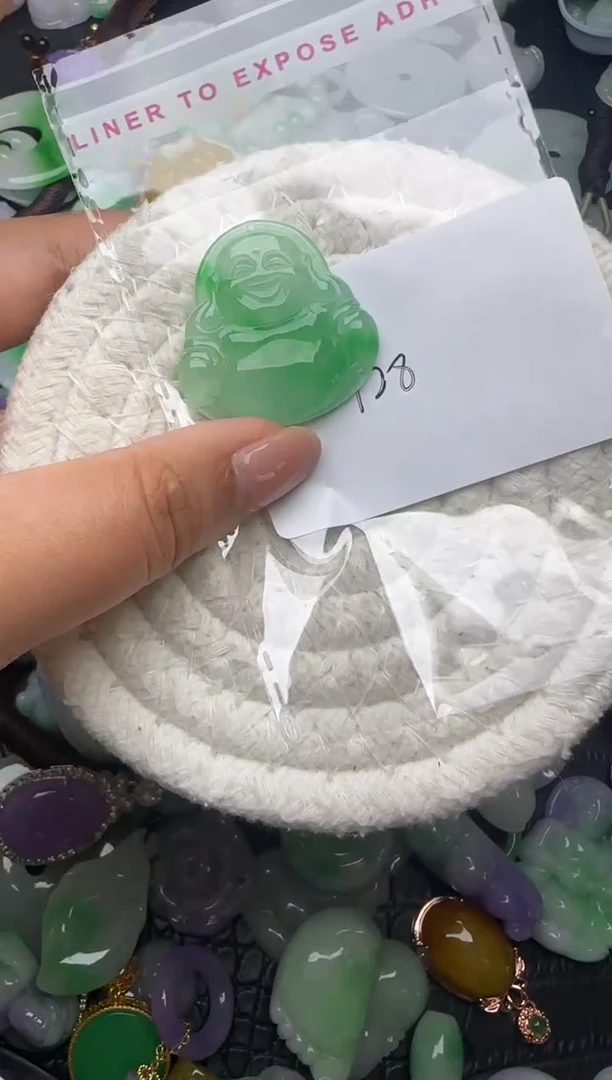 颈饰未镶嵌翡翠缅甸翡翠吊坠