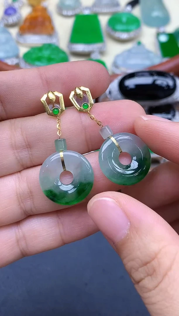 18K金镶嵌翡翠耳饰350-中国好珍宝