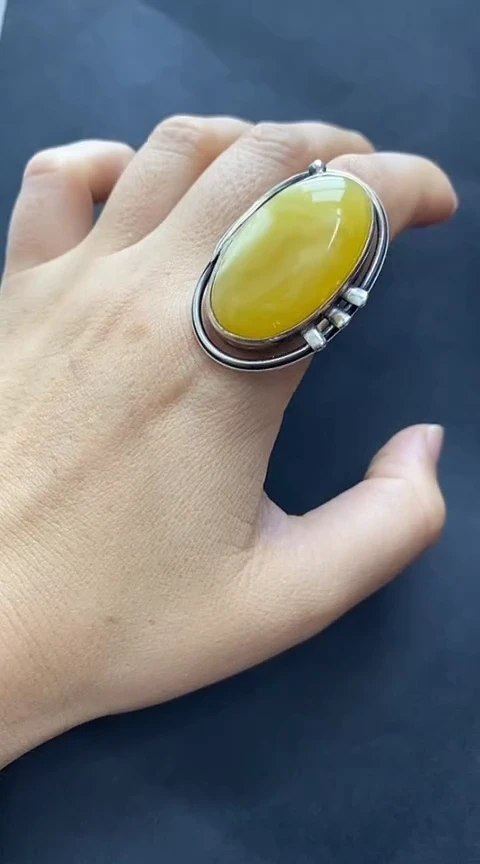 银S925镶嵌琥珀裸石蜜蜡戒指