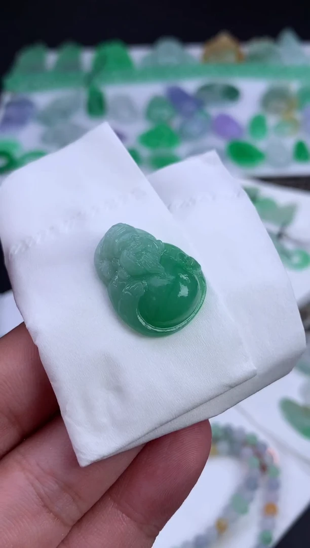未镶嵌定制翡翠就**吧翡翠