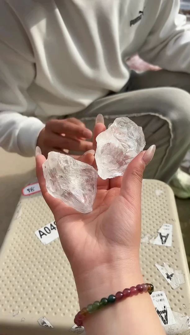 【闪购商品】摆件未镶嵌水晶白阿赛多样性发一个114