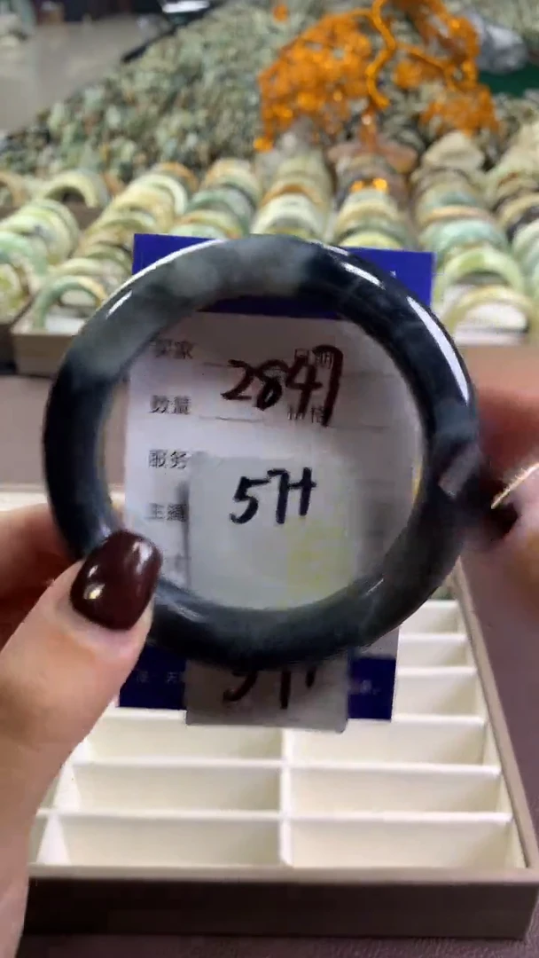 未镶嵌蛇纹石玉手镯2847