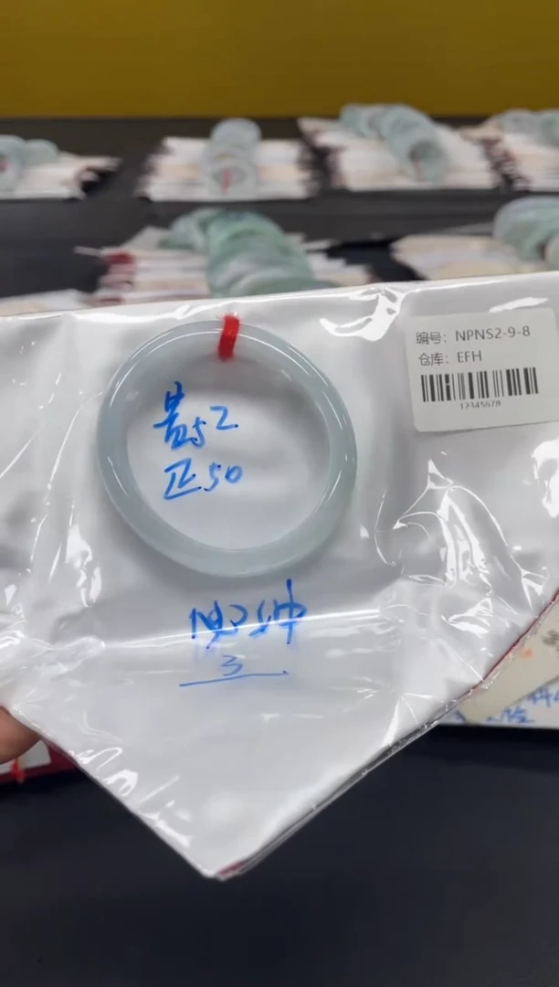 未镶嵌手镯翡翠翡翠手镯