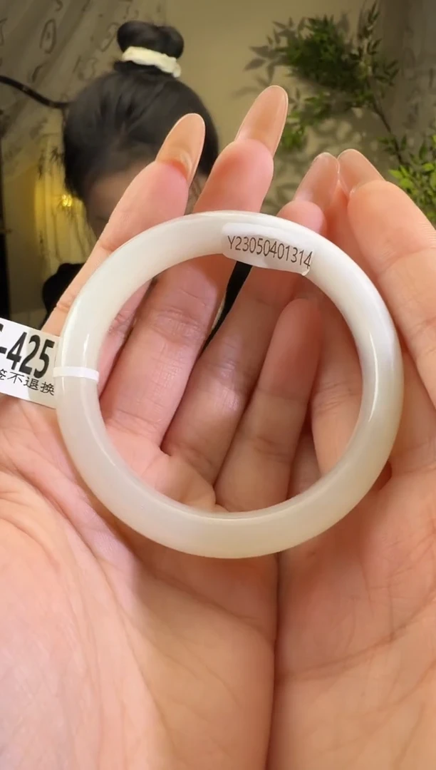 【闪购商品】和田玉手镯未镶嵌1-6-425带棉