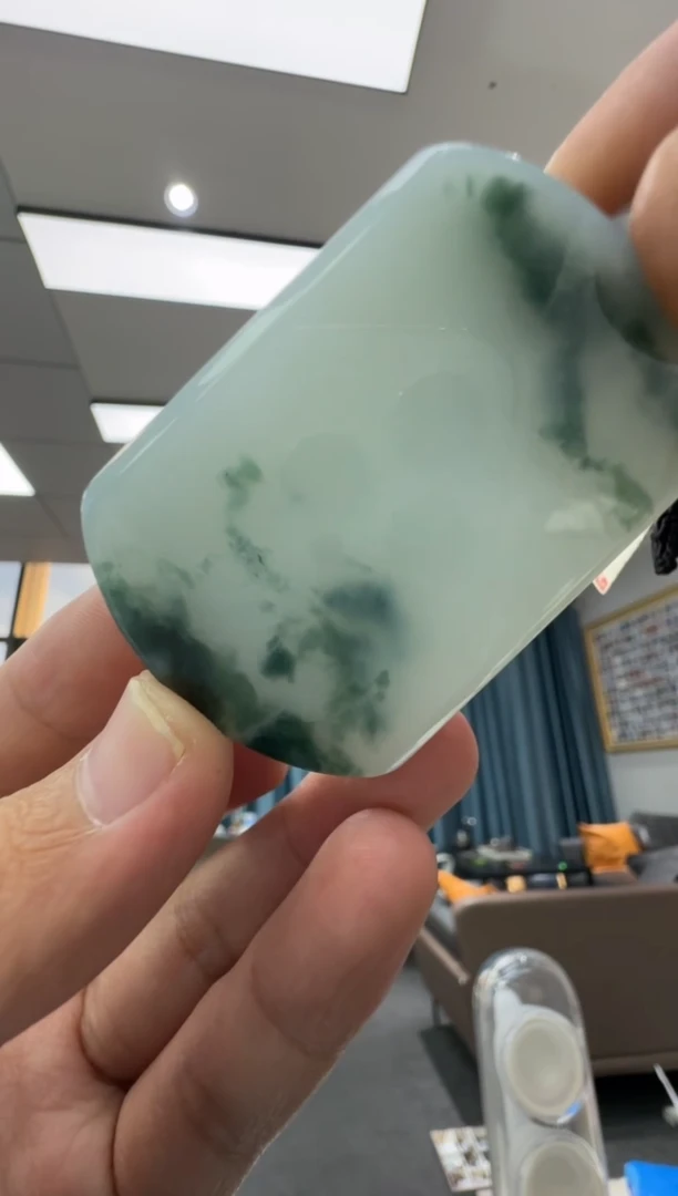 颈饰未镶嵌翡翠天然翡翠A货孤品一件