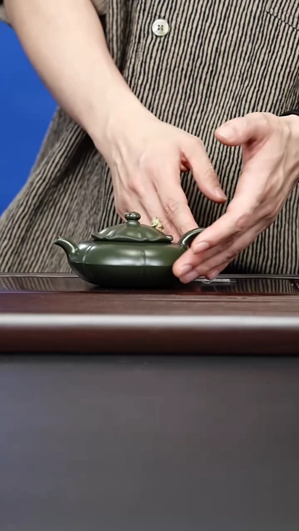 茶壶紫砂宜兴紫砂 青蛙莲子壶绿泥 柳用江
