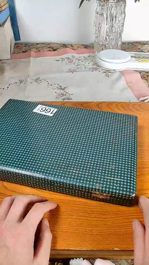 瓷片吃****皮小淼海外陶瓷工艺品