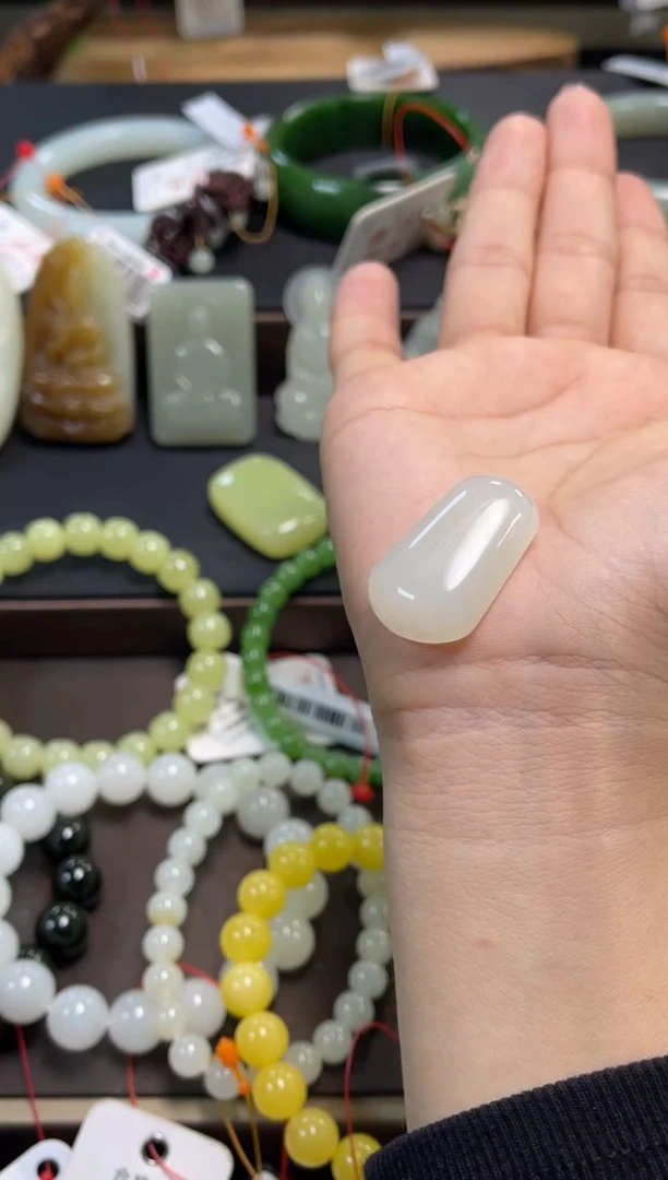 吊坠(不含链)未镶嵌和田玉若羌白玉 原石