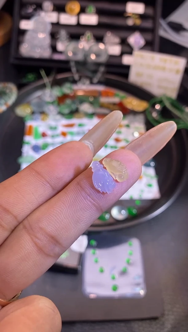 【闪购商品】翡翠挂件未镶嵌佛手