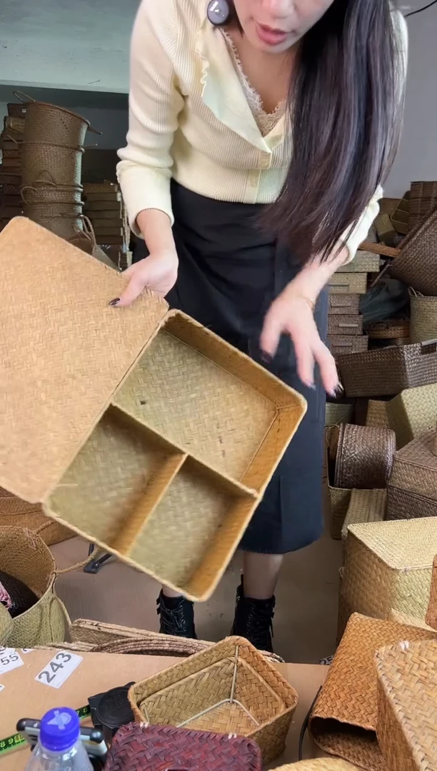 草编草编包/草编收纳盒带瑕疵