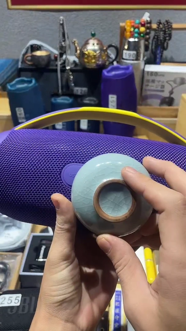 瓷片闪购商品 如图所示