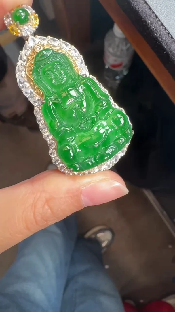 未镶嵌定制翡翠翡翠A货有轻微色差属于正常现象，观音多样性发货1