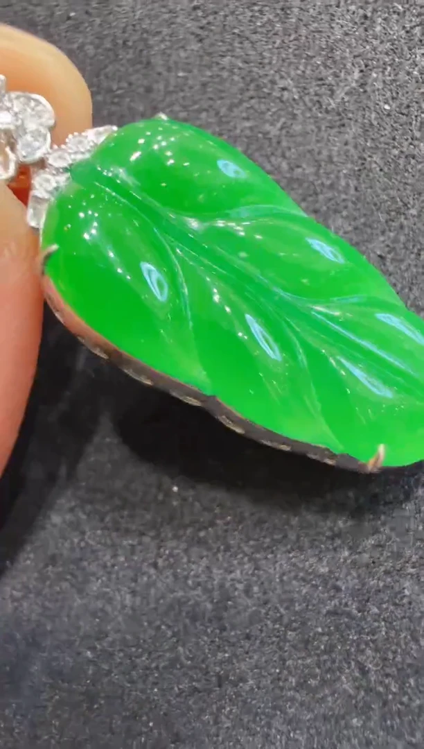 吊坠(不含链)18K金镶嵌翡翠多样性团购发一件