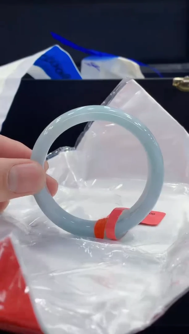 未镶嵌手镯翡翠翡翠手镯