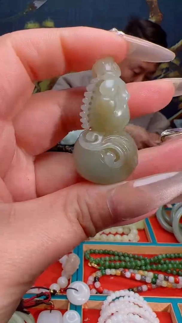 【闪购商品】和田玉吊坠未镶嵌1