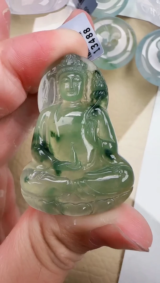 翡翠未镶嵌颈饰缅甸翡翠a货
