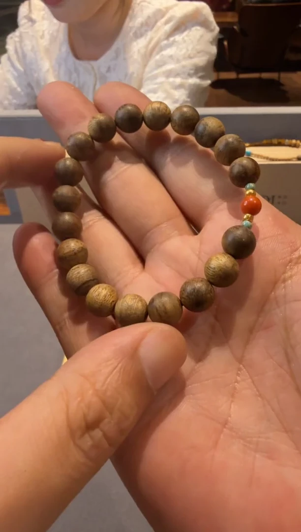 沉香手串单圈好看的
