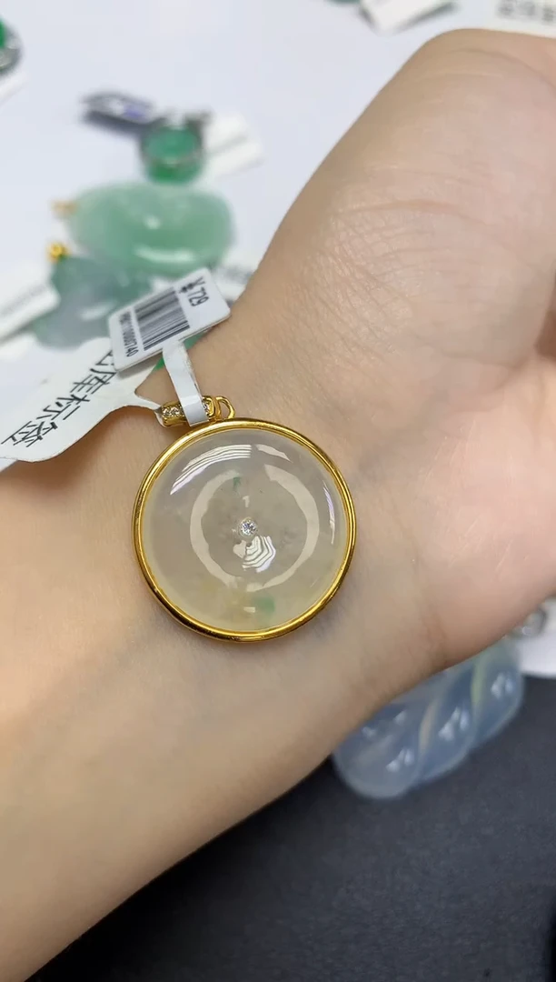 颈饰未镶嵌翡翠天然缅甸翡翠A货多样性发一件