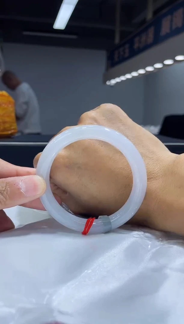 未镶嵌手镯翡翠8