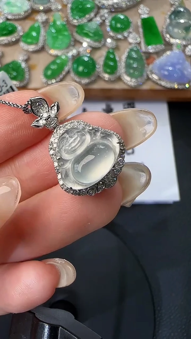 吊坠(不含链)18K金镶嵌翡翠27