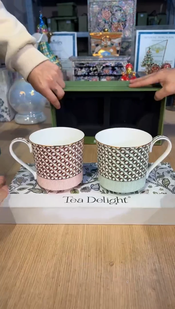 【闪购商品】杯140歌剧院马克对杯（粉+绿）