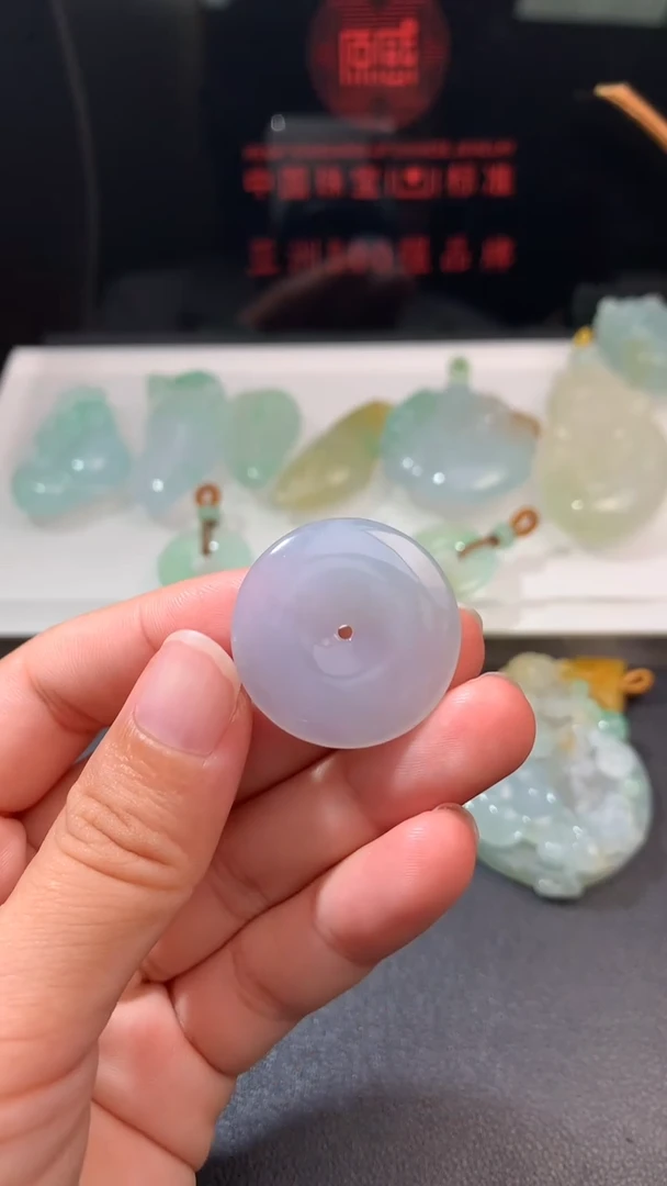 未镶嵌定制翡翠