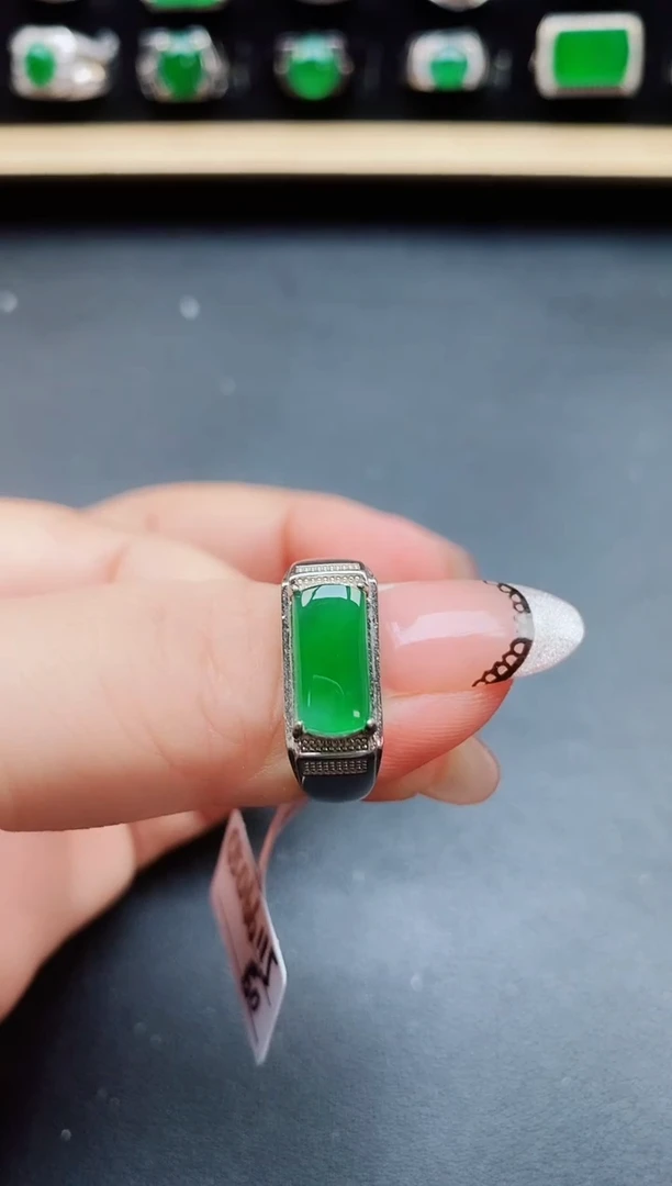 翡翠戒指银S925镶嵌121212