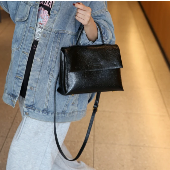 【TT Studio】SKL-6966-黑色 RAIN.CUN时尚简约腋下斜跨女包