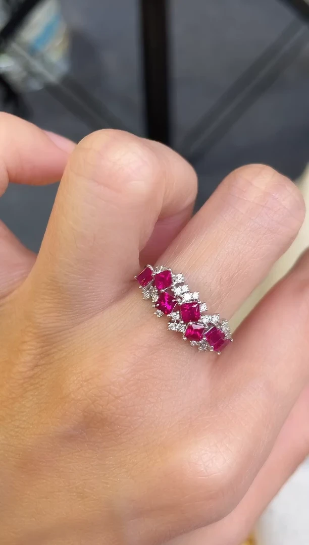 铂Pt950镶嵌戒指红宝石缅甸主石：1.51ct