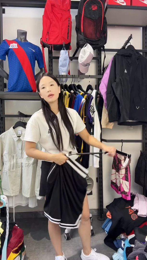 581编码 瑕疵款直播间过款为准 尺码S