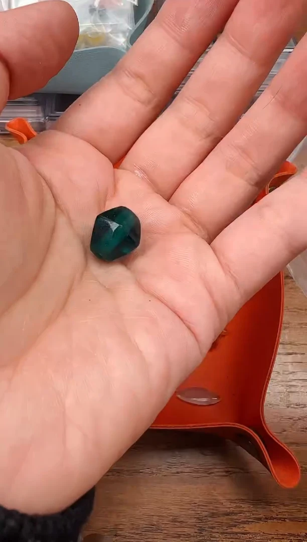 【闪购商品】树脂制品【 肖钟出品 】随发1颗