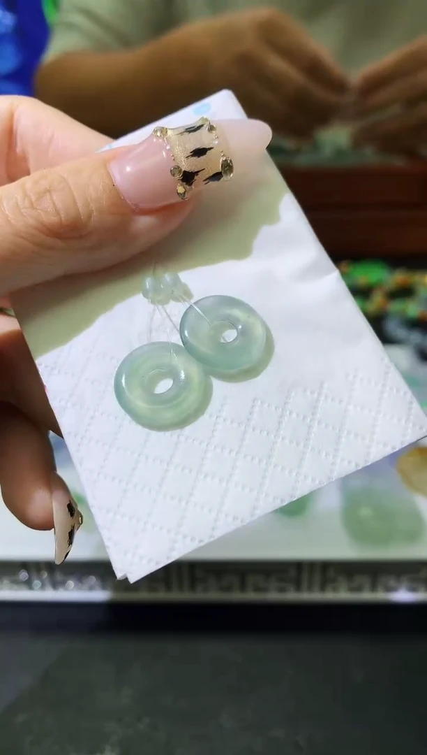 未镶嵌定制翡翠毛货