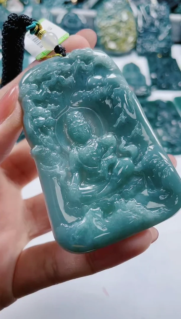 【闪购商品】翡翠颈饰未镶嵌