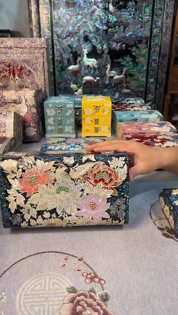 黑金鲍全满螺·弘贝雅螺钿漆器文化馆