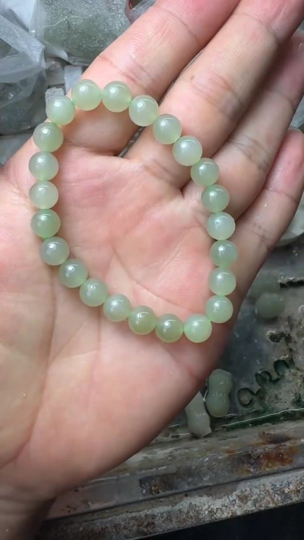 和田玉未镶嵌颈饰1