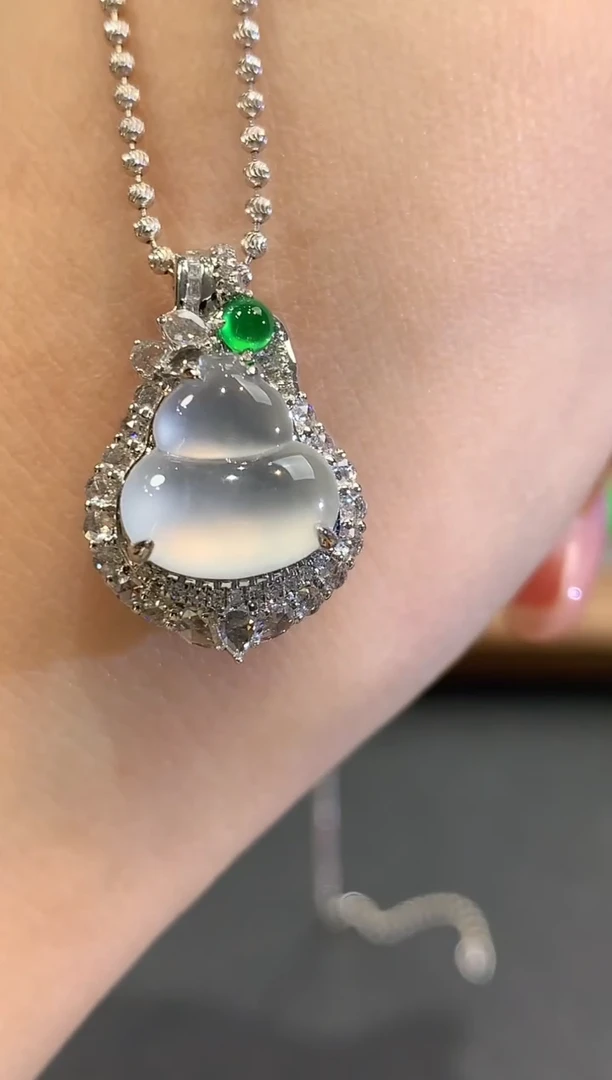 吊坠(不含链)18K金镶嵌翡翠q35