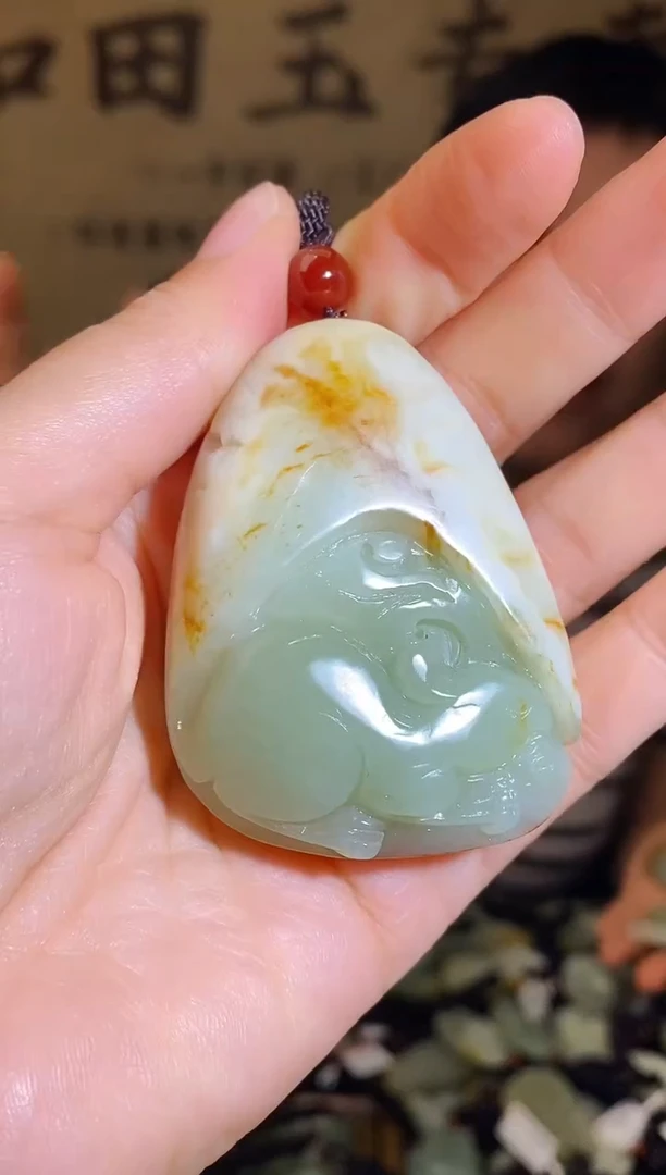 颈饰未镶嵌和田玉1