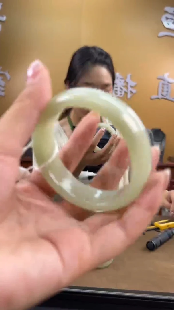 颈饰未镶嵌和田玉手镯59