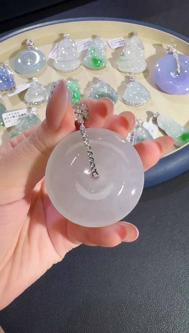 翡翠18K金镶嵌吊坠(不含链)【源头工厂】钻石镶嵌