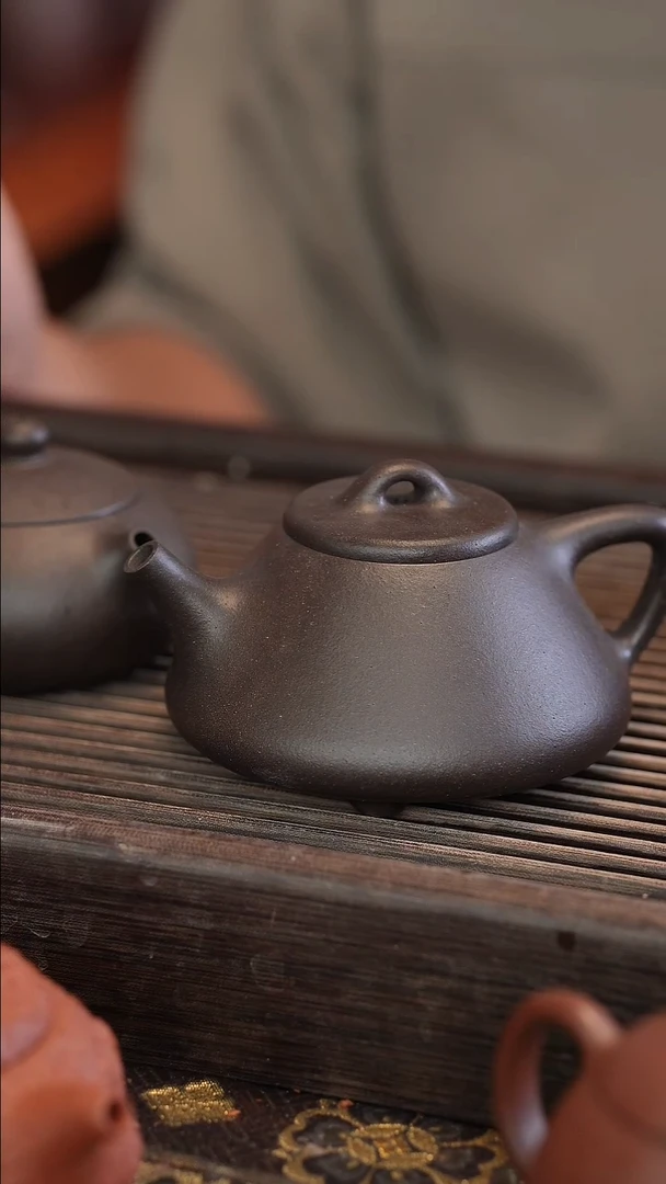 茶壶紫砂原矿手工制作