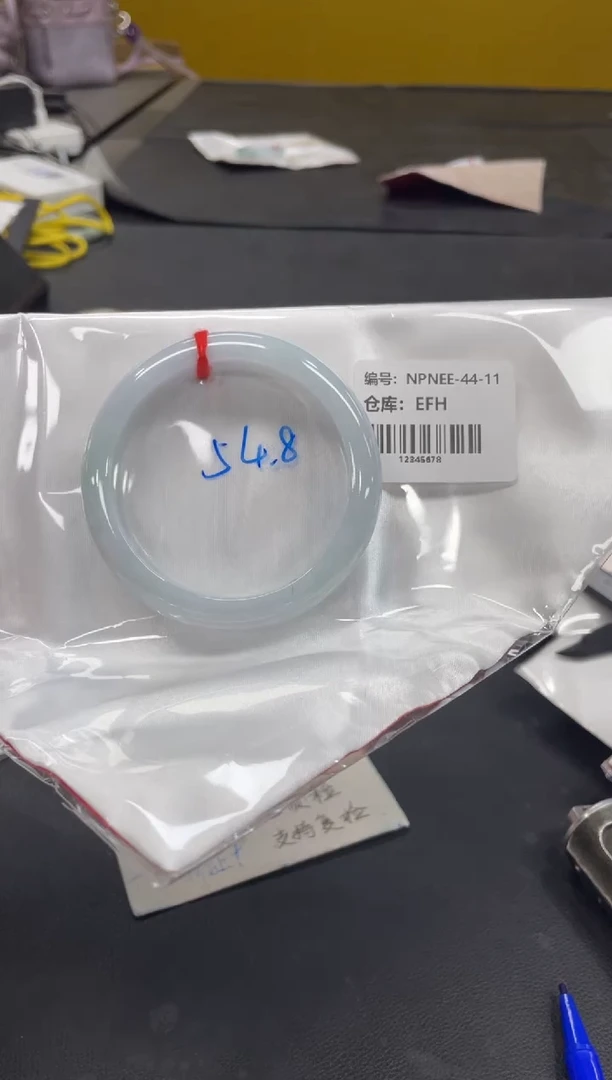 未镶嵌手镯翡翠翡翠手镯