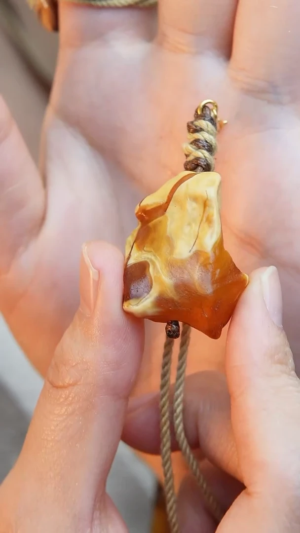 【闪购商品】琥珀裸石未镶嵌原石