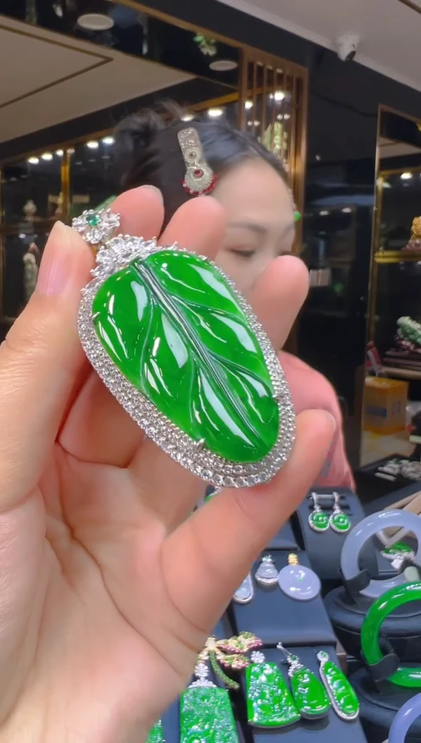 翡翠银S925镶嵌吊坠(赠链)044（多样性发其一）