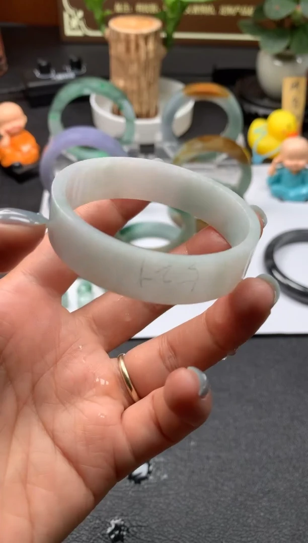 定制翡翠定制未镶嵌52+公主