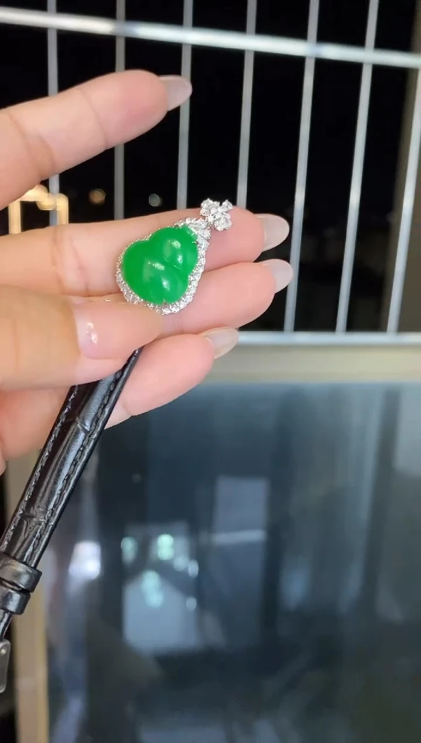 吊坠(不含链)18K金镶嵌翡翠葫芦 两用款