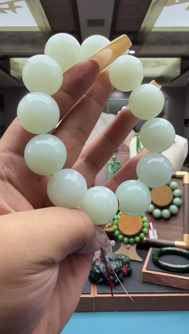 未镶嵌手串和田玉黄*hslcq20