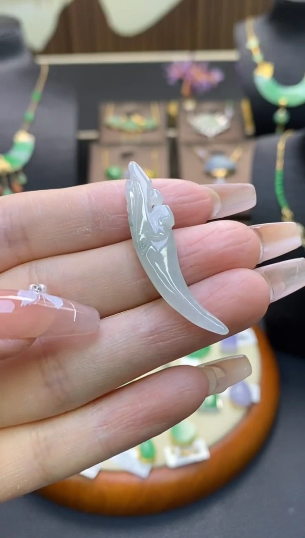 【闪购商品】翡翠颈饰未镶嵌净货12449