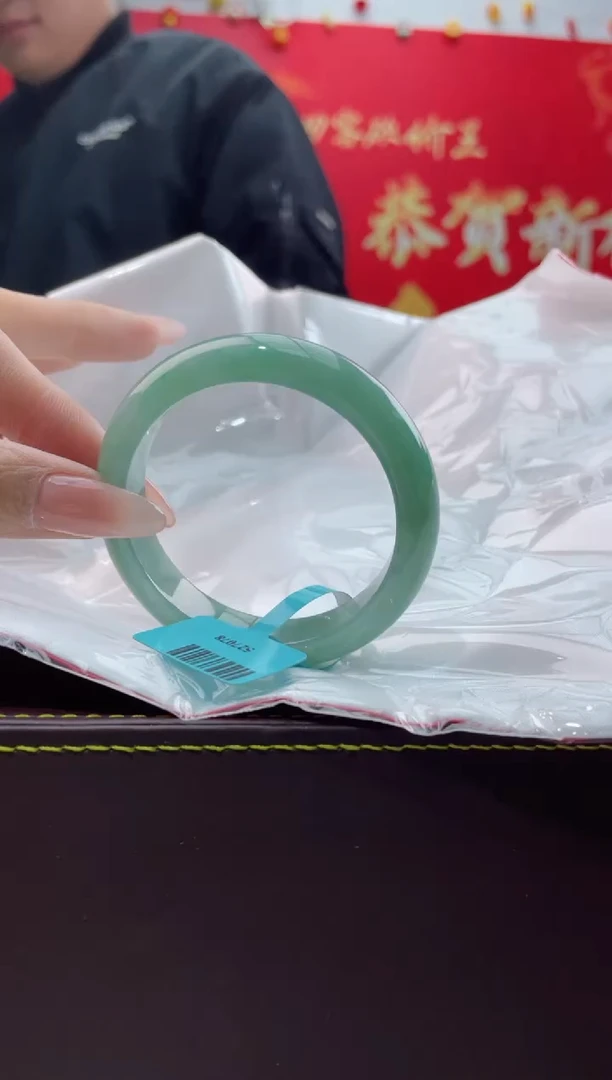 【闪购商品】翡翠手镯未镶嵌1翡翠手镯